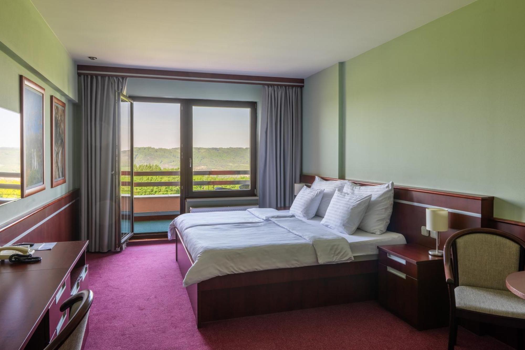 Orea Resort Panorama Moravsky Kras Blansko Exterior photo